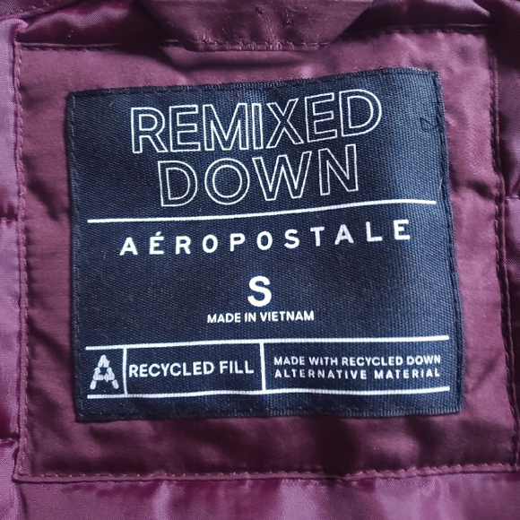 Aeropostale Remixed Down Burgundy Vest- Sz S - Picture 5 of 10